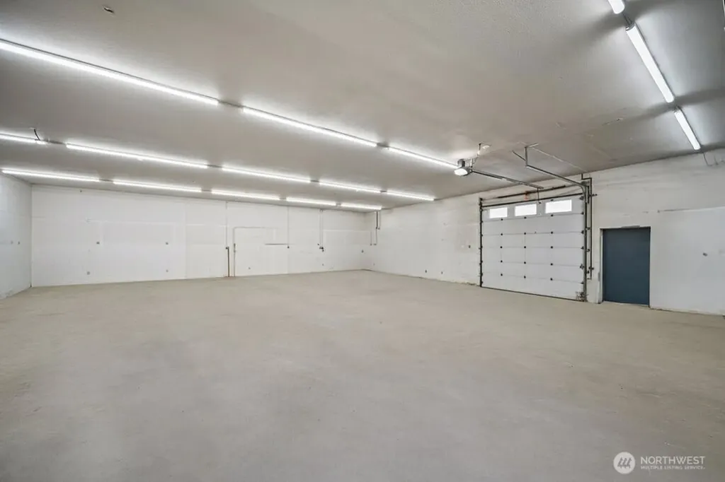 5805 NE Minder Road Poulsbo WA 98370