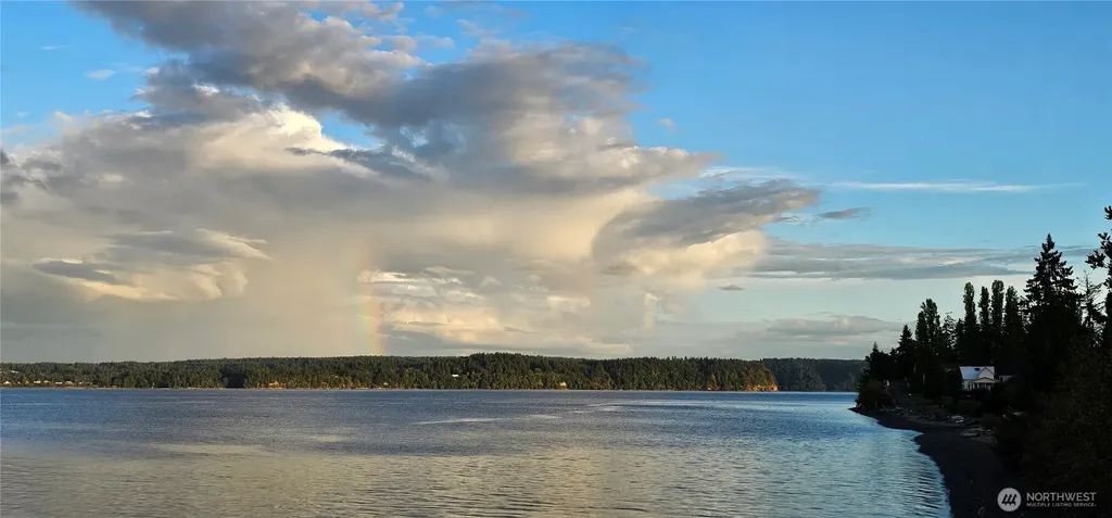10115 Edgewood Drive Anderson Island WA 98303