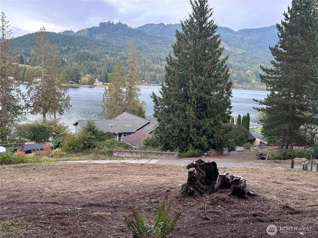 715 Samish Heights Lane Bellingham WA 98229