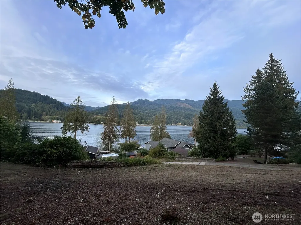 715 Samish Heights Lane Bellingham WA 98229