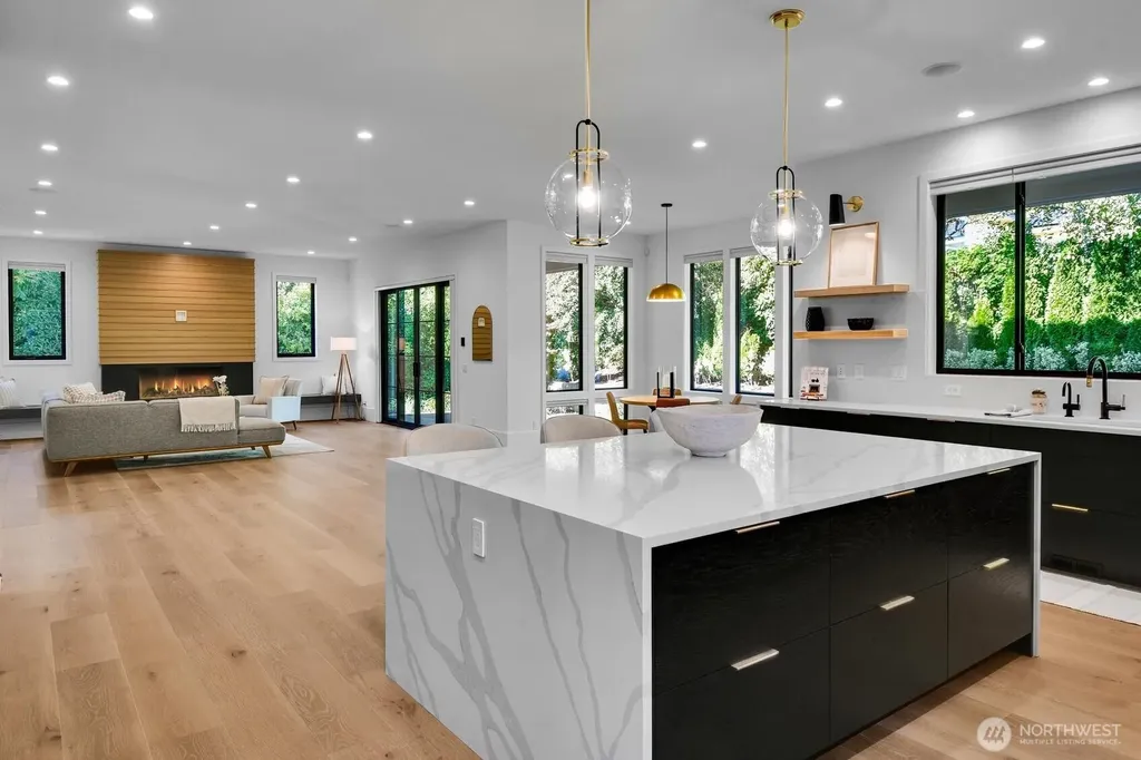 5632 NE 55th Street Seattle WA 98105