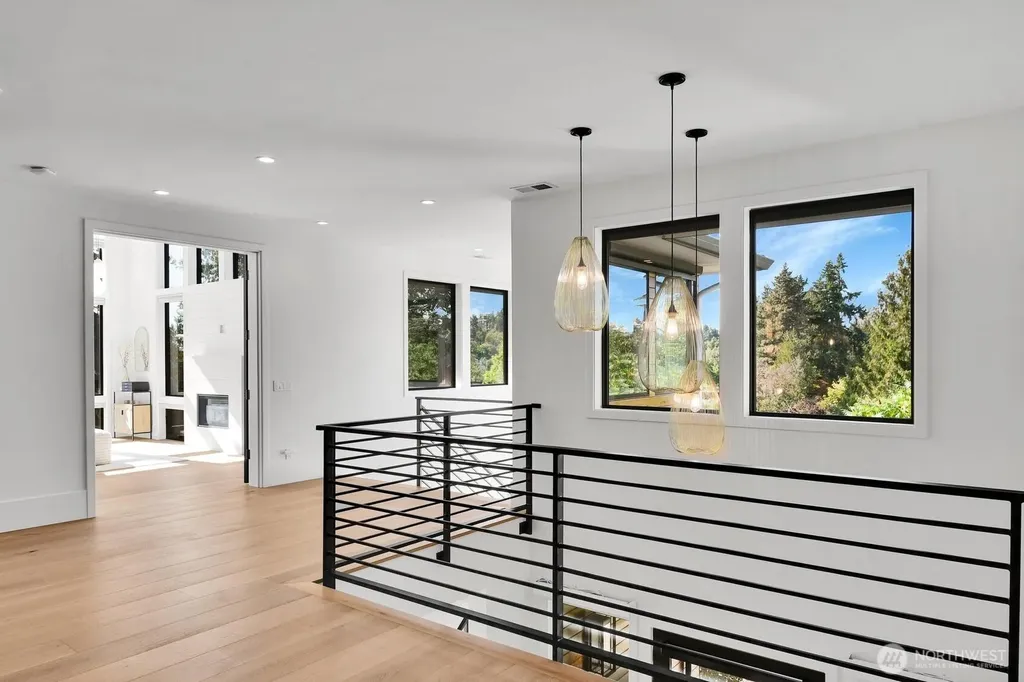 5632 NE 55th Street Seattle WA 98105