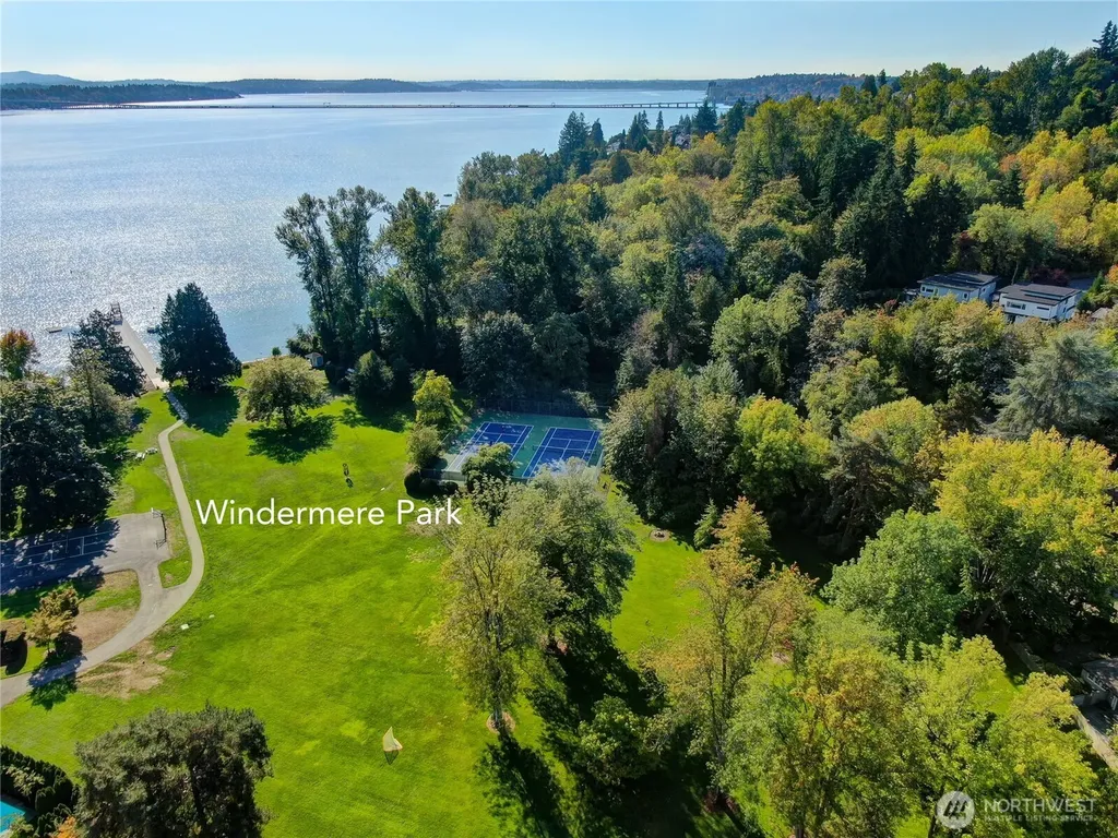 5632 NE 55th Street Seattle WA 98105
