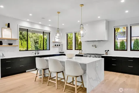 5632 NE 55th Street Seattle WA 98105