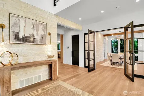 5632 NE 55th Street Seattle WA 98105