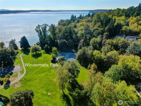 5632 NE 55th Street Seattle WA 98105