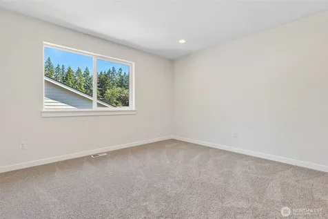 7174 91st Street E Puyallup WA 98371