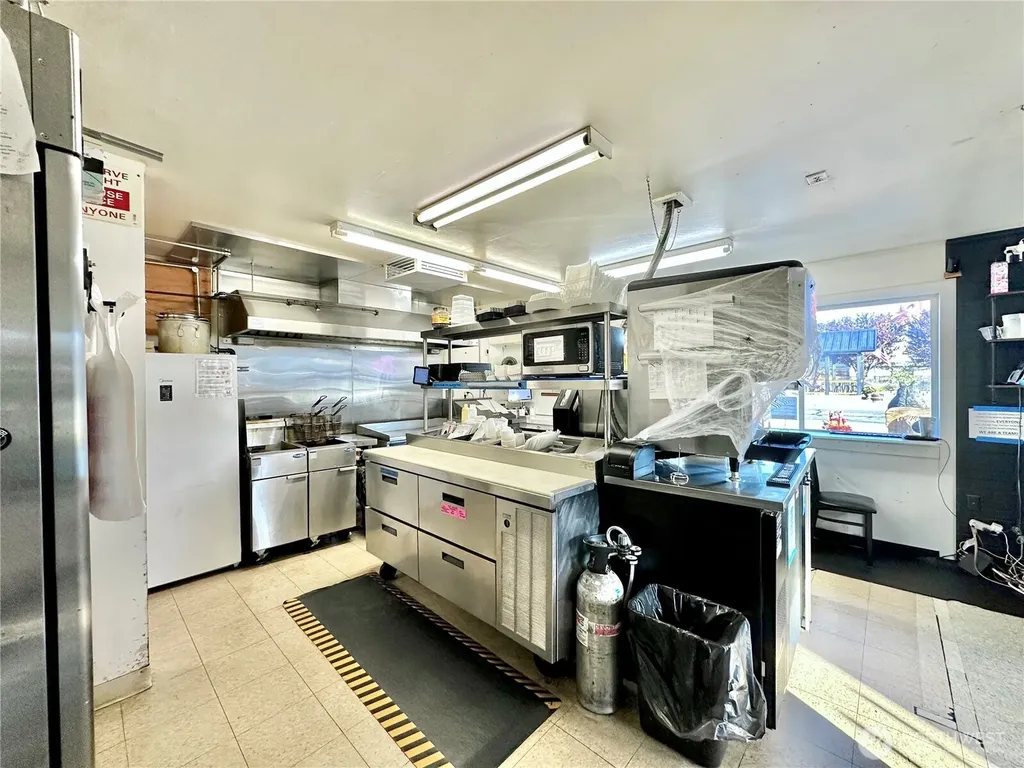 301 W Simpson Avenue Mccleary WA 98557