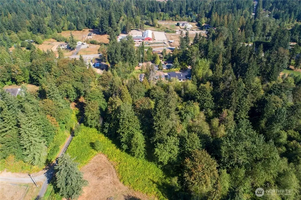204 190th Avenue SE Renton WA 98058