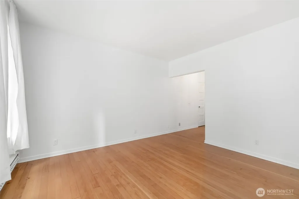 7 Harrison Street Seattle WA 98109