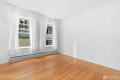 7 Harrison Street Seattle WA 98109