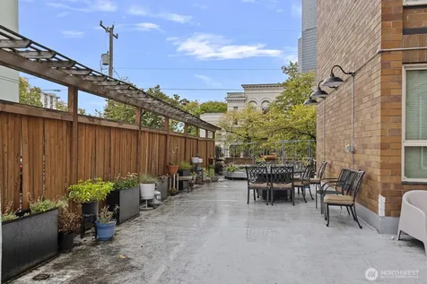 905 Cherry Street Seattle WA 98104