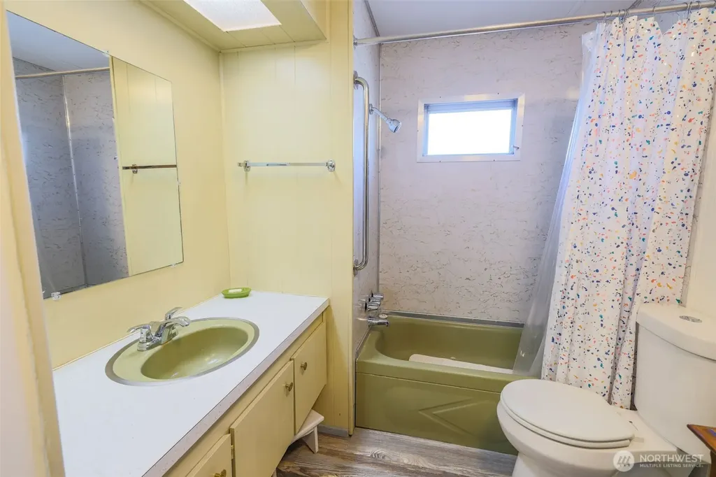 2446 S Pleasant Drive Westport WA 98595