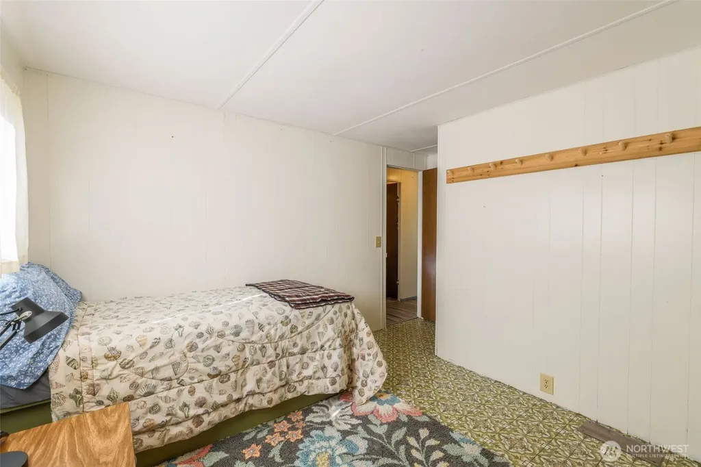 2446 S Pleasant Drive Westport WA 98595