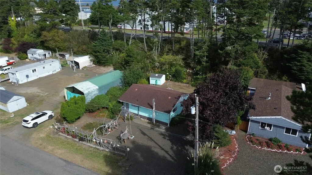 2446 S Pleasant Drive Westport WA 98595