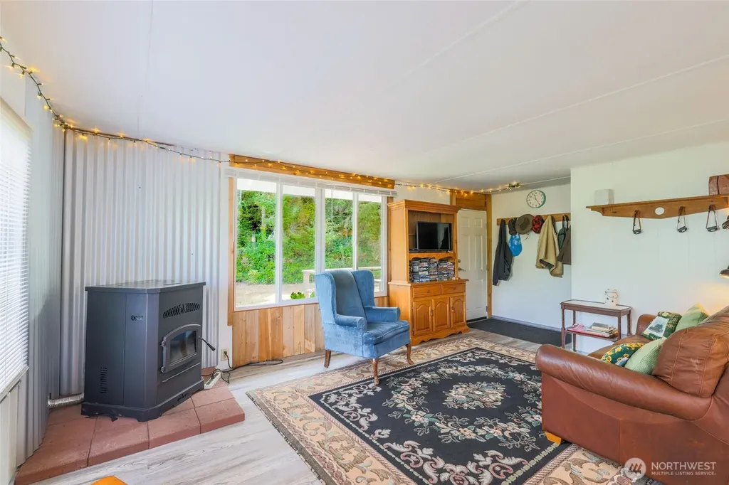 2446 S Pleasant Drive Westport WA 98595