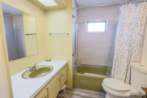 2446 S Pleasant Drive Westport WA 98595