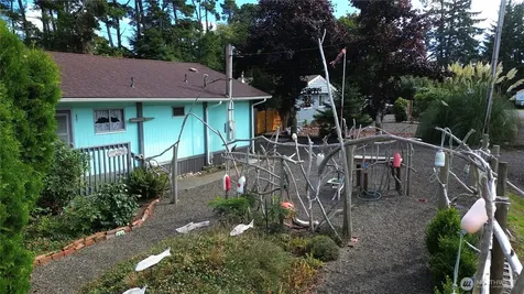 2446 S Pleasant Drive Westport WA 98595