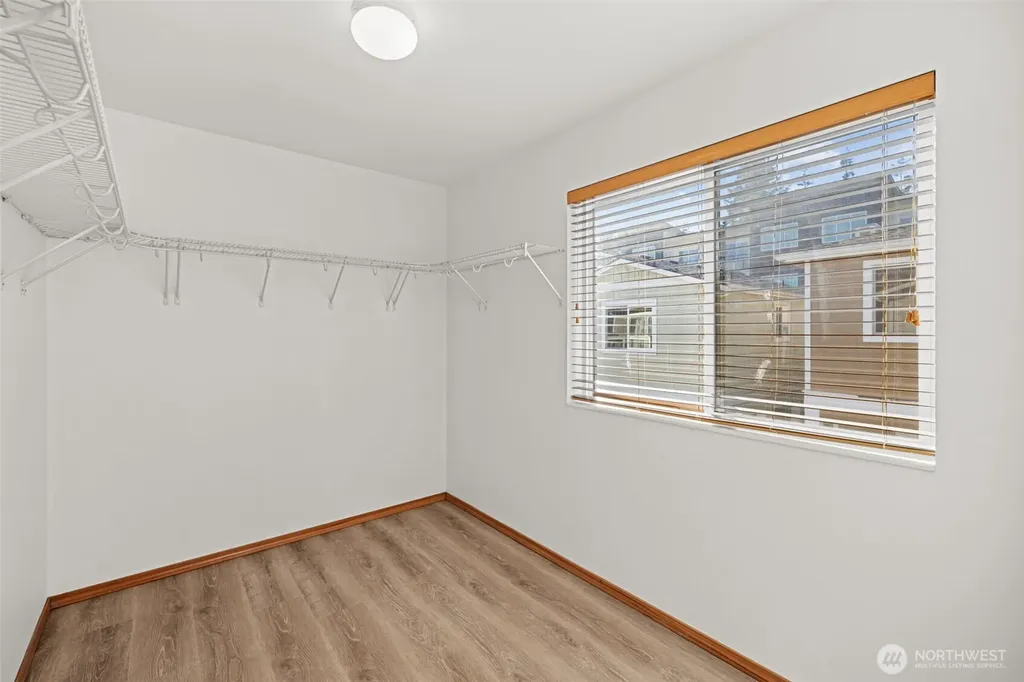 23727 80th Court W Edmonds WA 98026