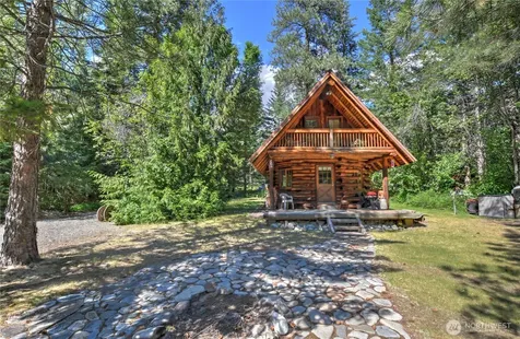 26 Mercer Road Mazama WA 98833