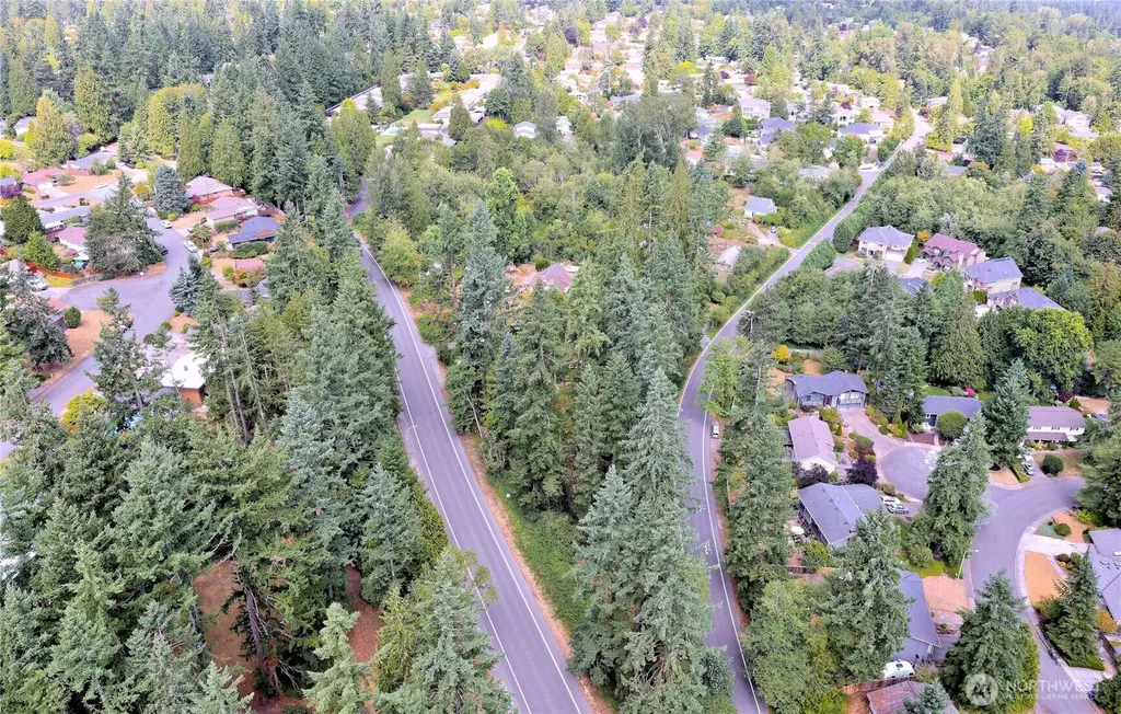 17204 Northup Way Bellevue WA 98008