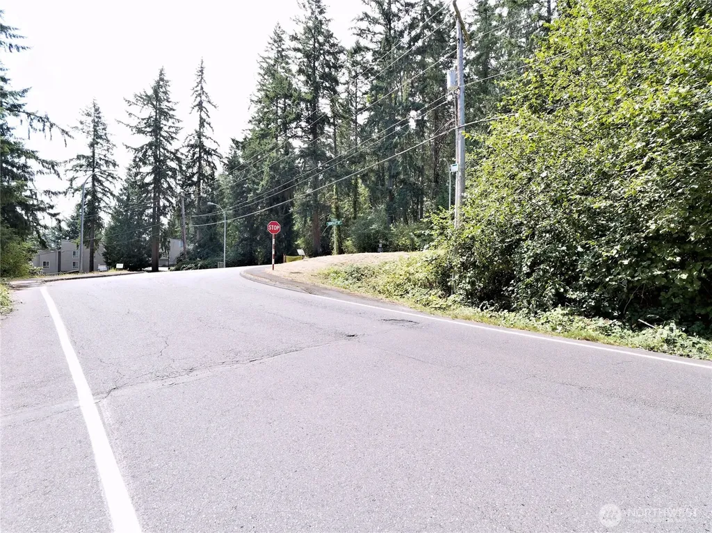 17204 Northup Way Bellevue WA 98008