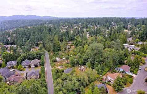 17204 Northup Way Bellevue WA 98008