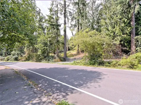 17204 Northup Way Bellevue WA 98008