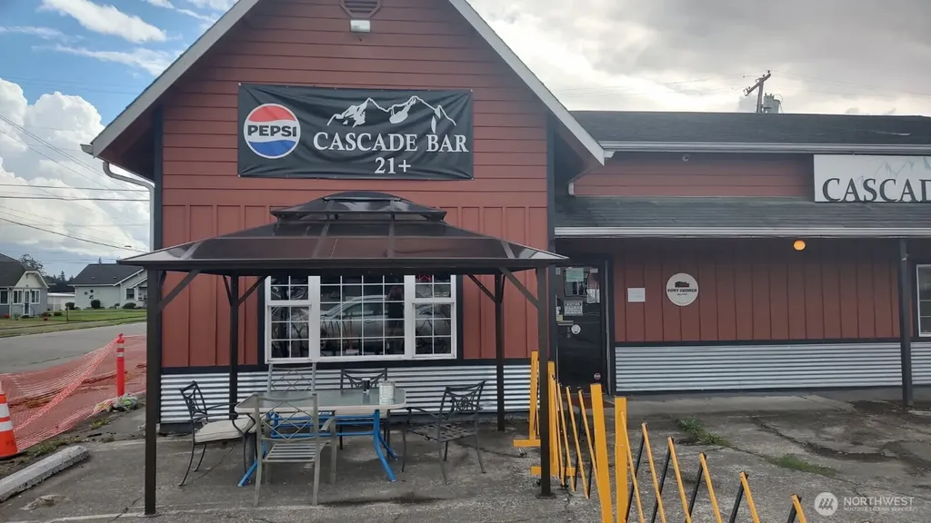 203 W Main Street Elma WA 98541