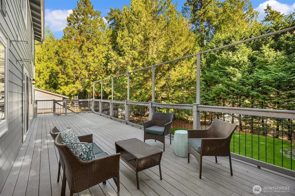110 Cressey Lane Port Ludlow WA 98365