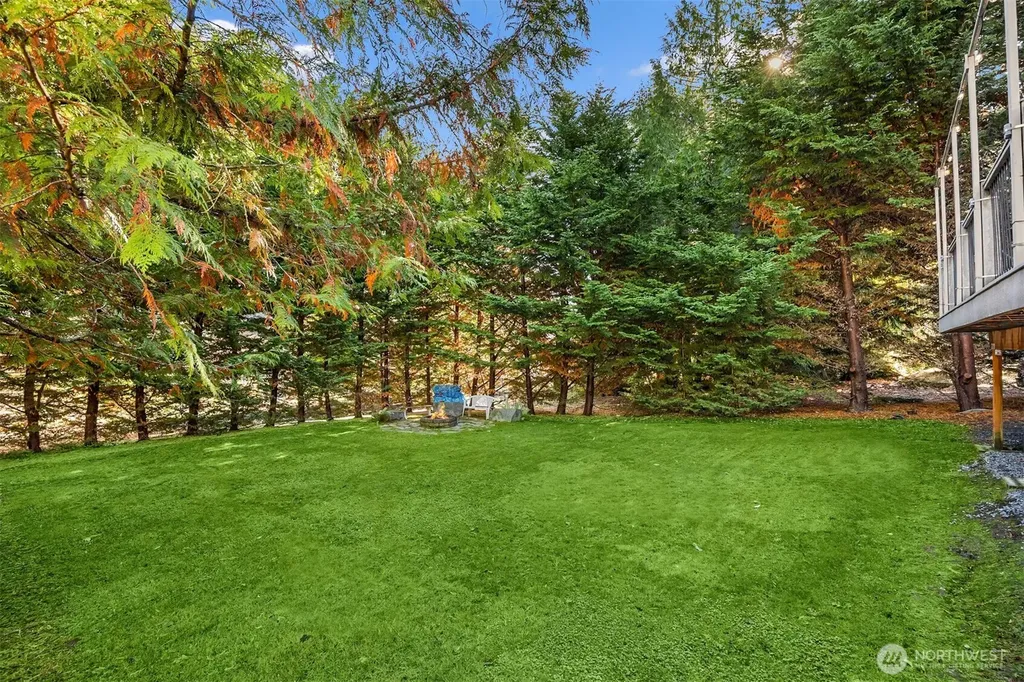 110 Cressey Lane Port Ludlow WA 98365