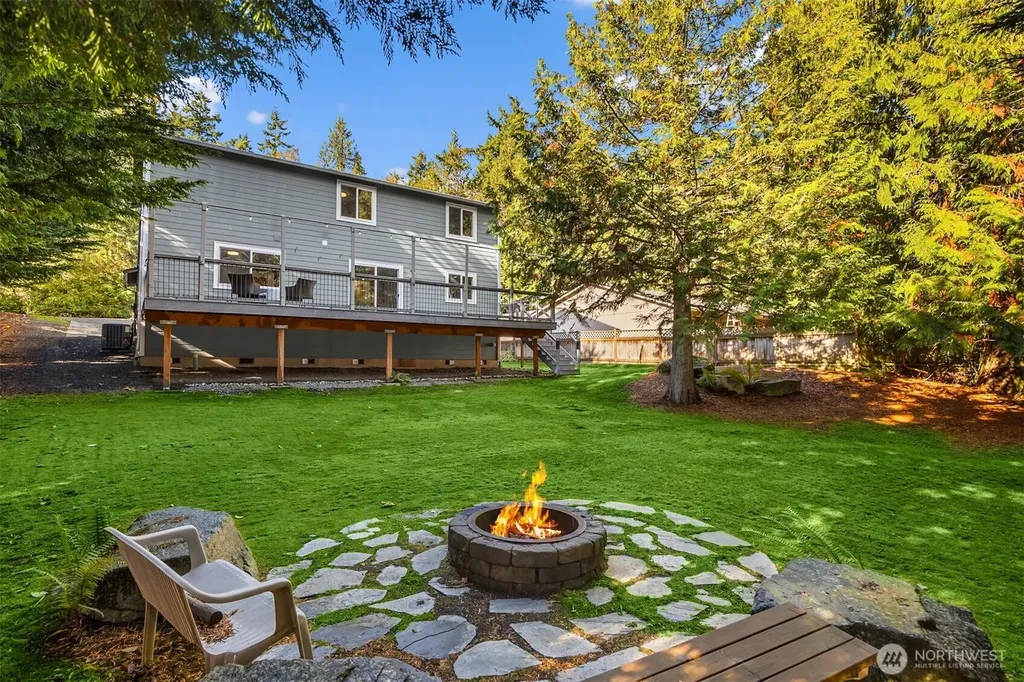 110 Cressey Lane Port Ludlow WA 98365