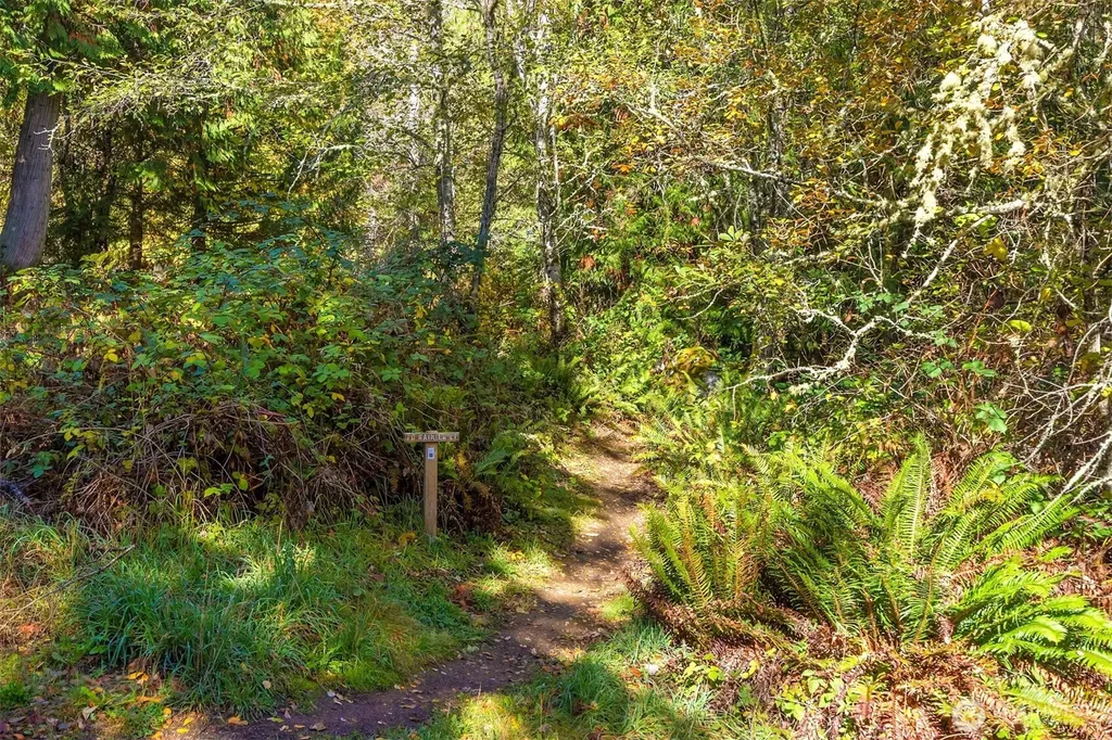 110 Cressey Lane Port Ludlow WA 98365