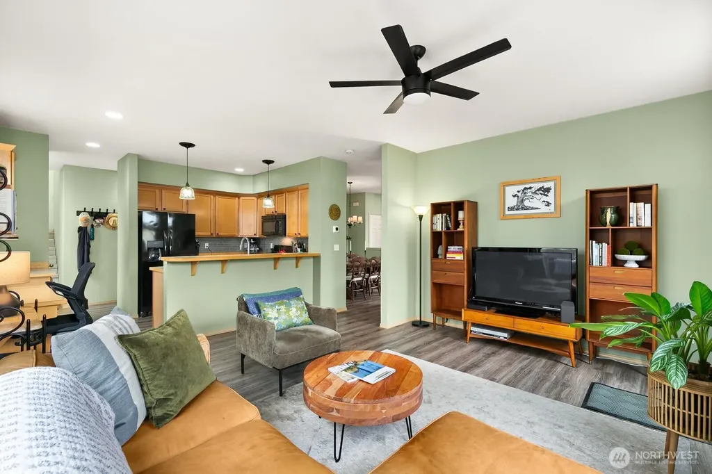 17928 15th Avenue W Lynnwood WA 98037