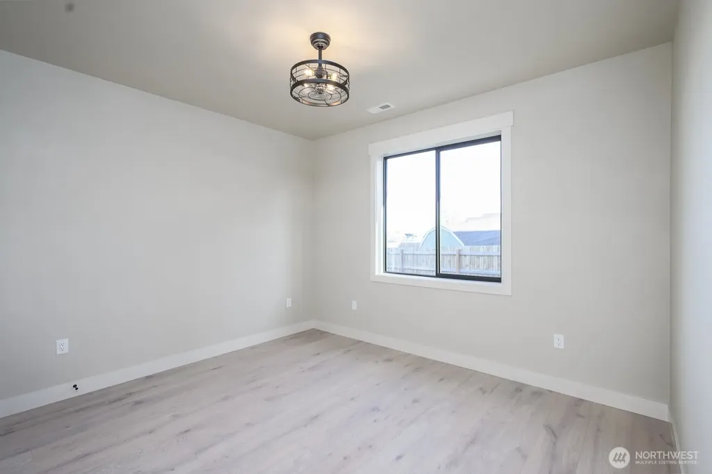 2053 H.2 Road Moses Lake WA 98837