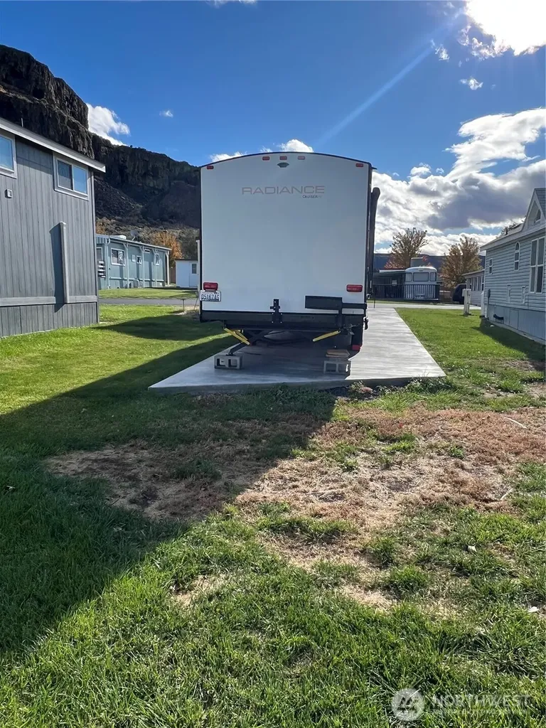 31465 Moore Road NE Coulee City WA 99115