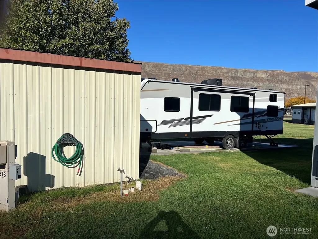 31465 Moore Road NE Coulee City WA 99115
