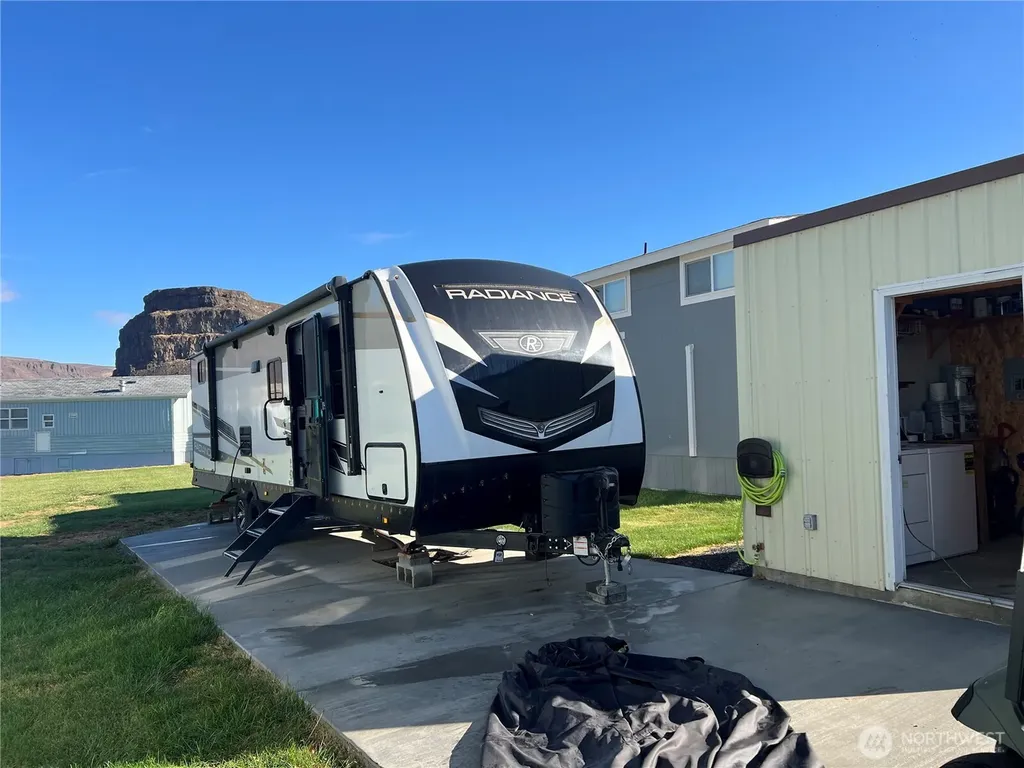 31465 Moore Road NE Coulee City WA 99115