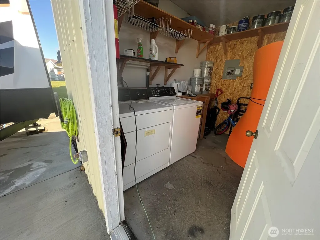 31465 Moore Road NE Coulee City WA 99115