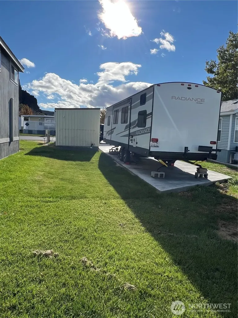 31465 Moore Road NE Coulee City WA 99115