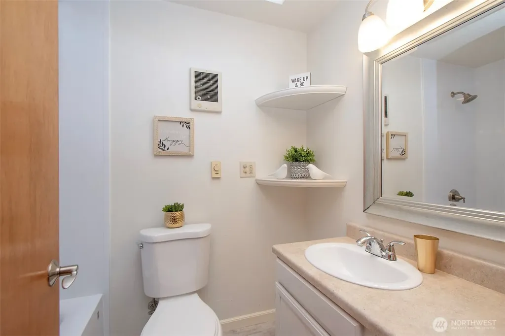 241 Bay View Street Sequim WA 98382