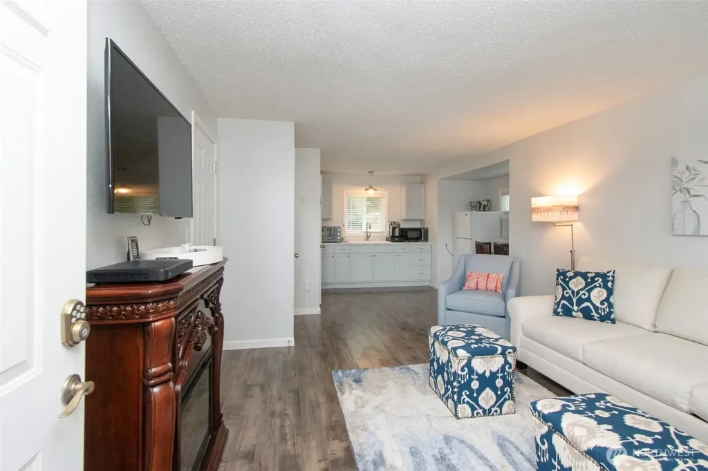 241 Bay View Street Sequim WA 98382