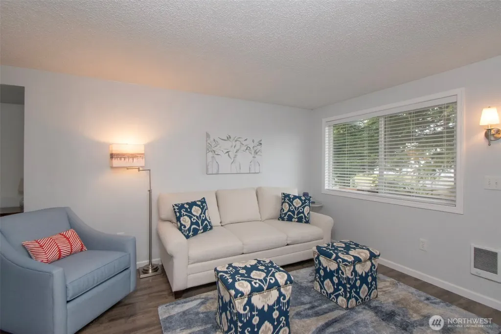 241 Bay View Street Sequim WA 98382