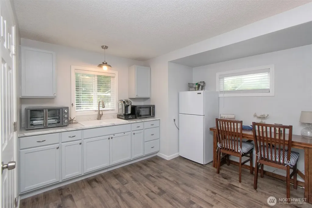 241 Bay View Street Sequim WA 98382
