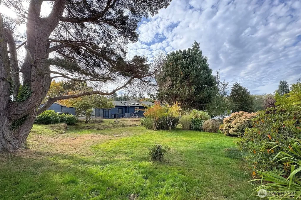 241 Bay View Street Sequim WA 98382