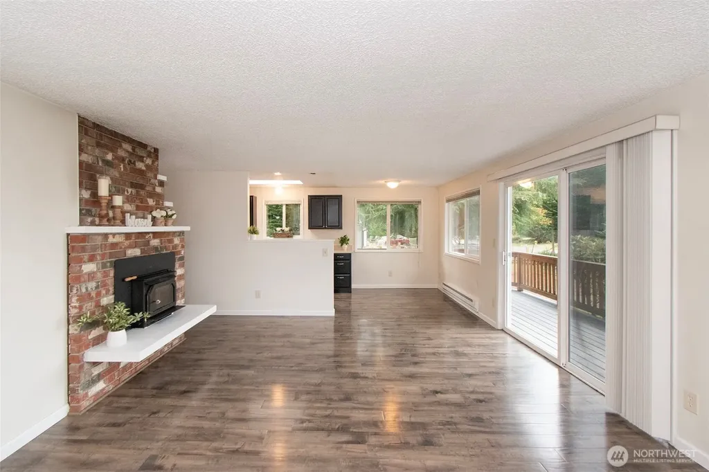 241 Bay View Street Sequim WA 98382