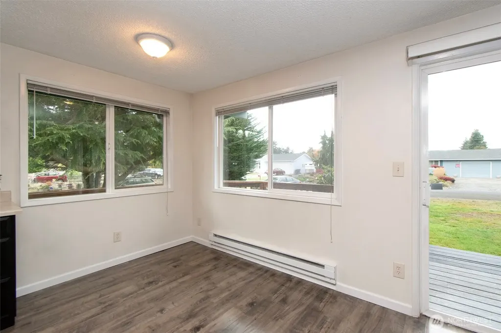 241 Bay View Street Sequim WA 98382