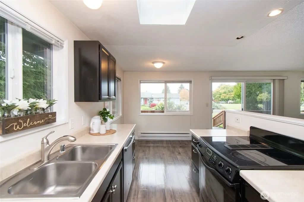 241 Bay View Street Sequim WA 98382
