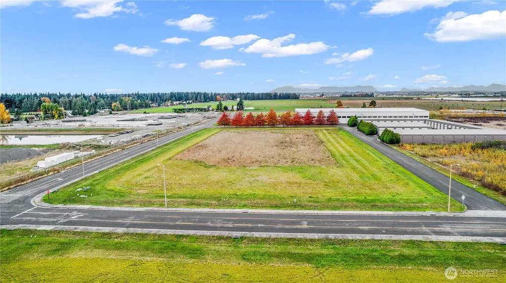 602 Redwood Road Lynden WA 98264