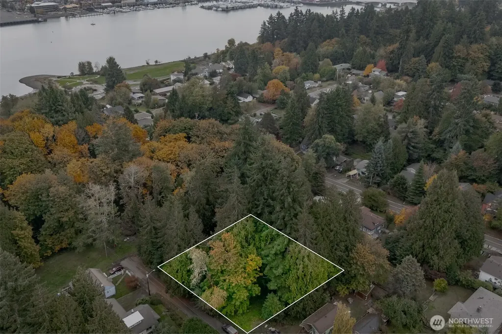 1203 Bowman Avenue NW Olympia WA 98502